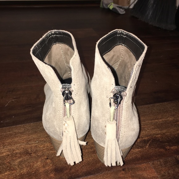 Kenneth Cole Ankle Booties - Picture 3 of 5